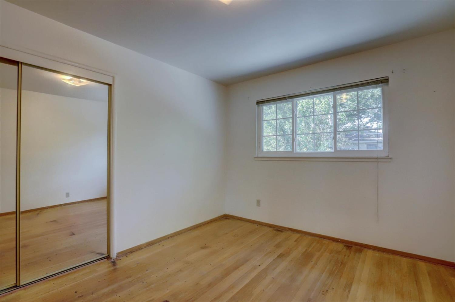 Elvyra Way, Sacramento, California image 19