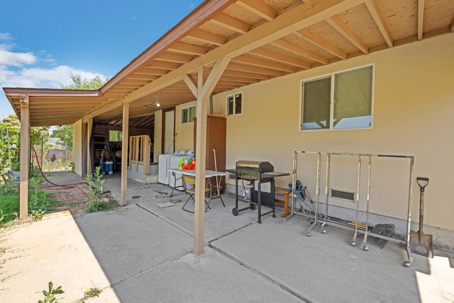 Grand Avenue, Olivehurst, California image 21