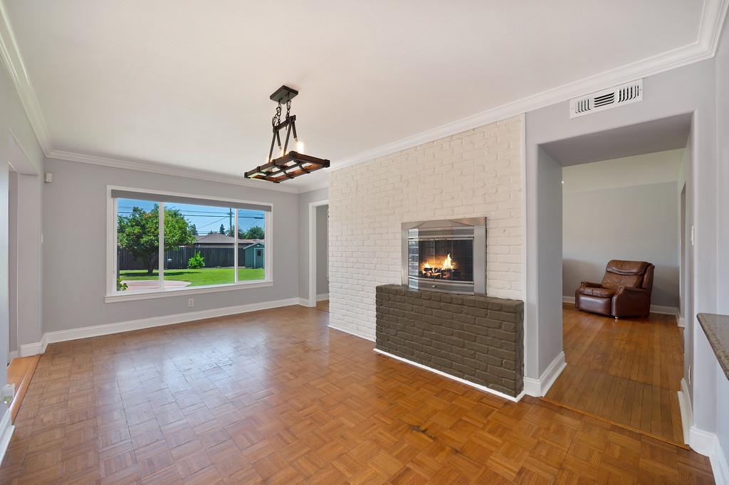 Woodhaven Ave, Carmichael, California image 6