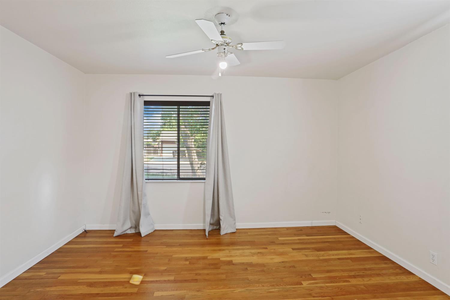 W Longview Avenue, Stockton, California image 31