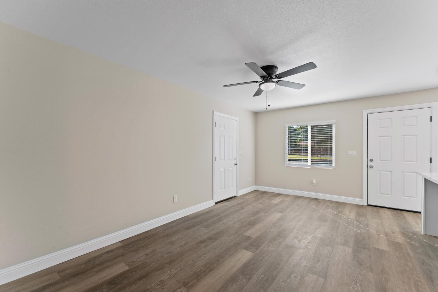 Woodbridge Avenue, Yuba City, California image 19