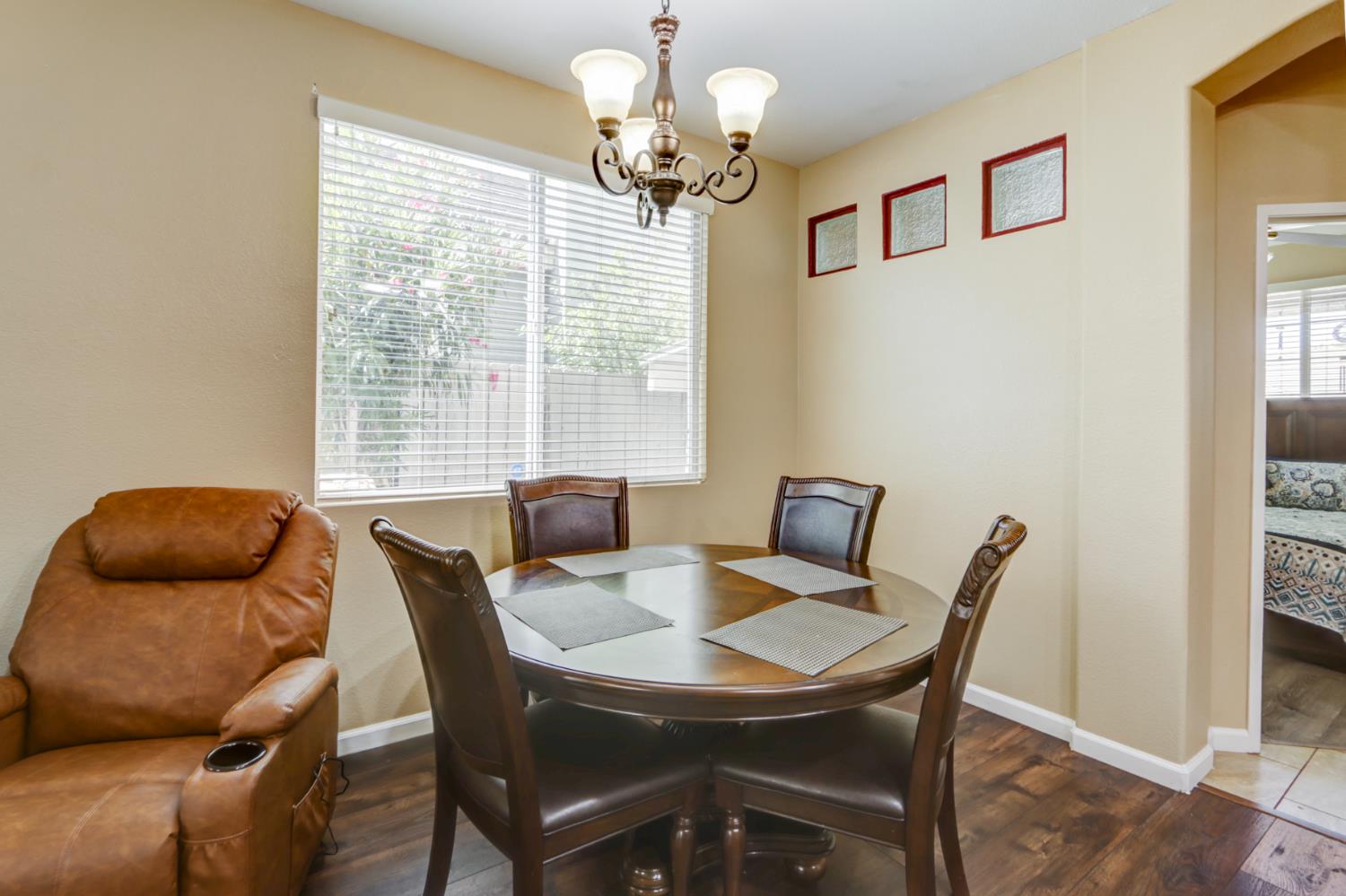 Redford Way, Sacramento, California image 11