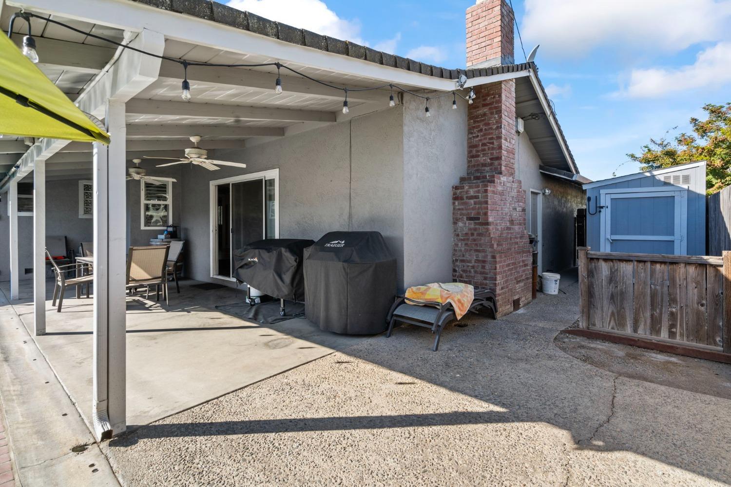 Lakewood Drive, Lodi, California image 30