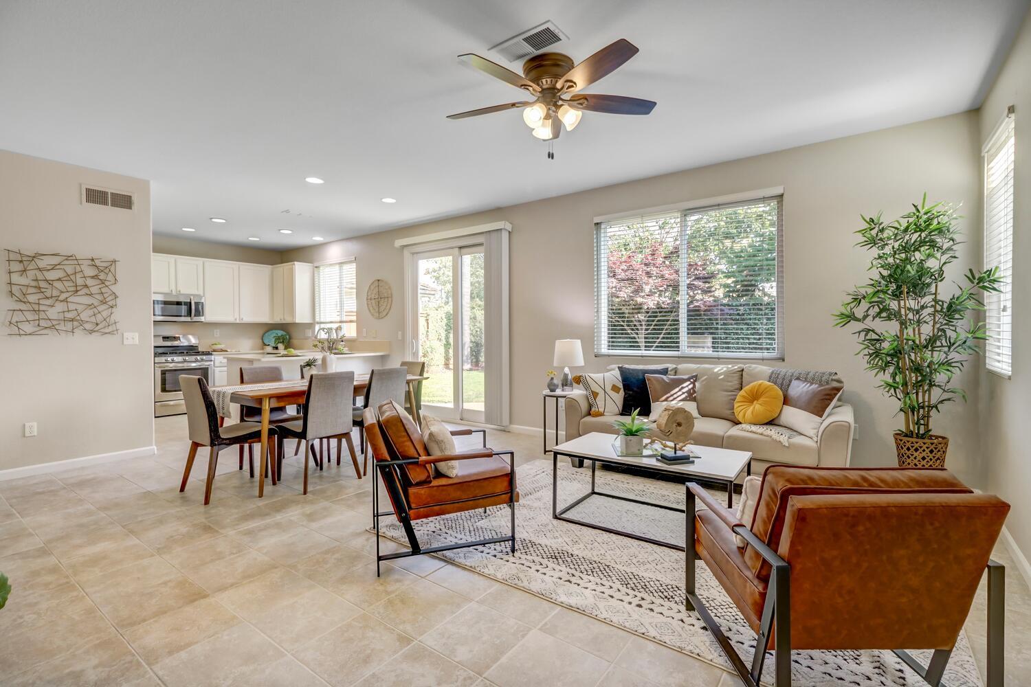 Anjou Circle, Sacramento, California image 9