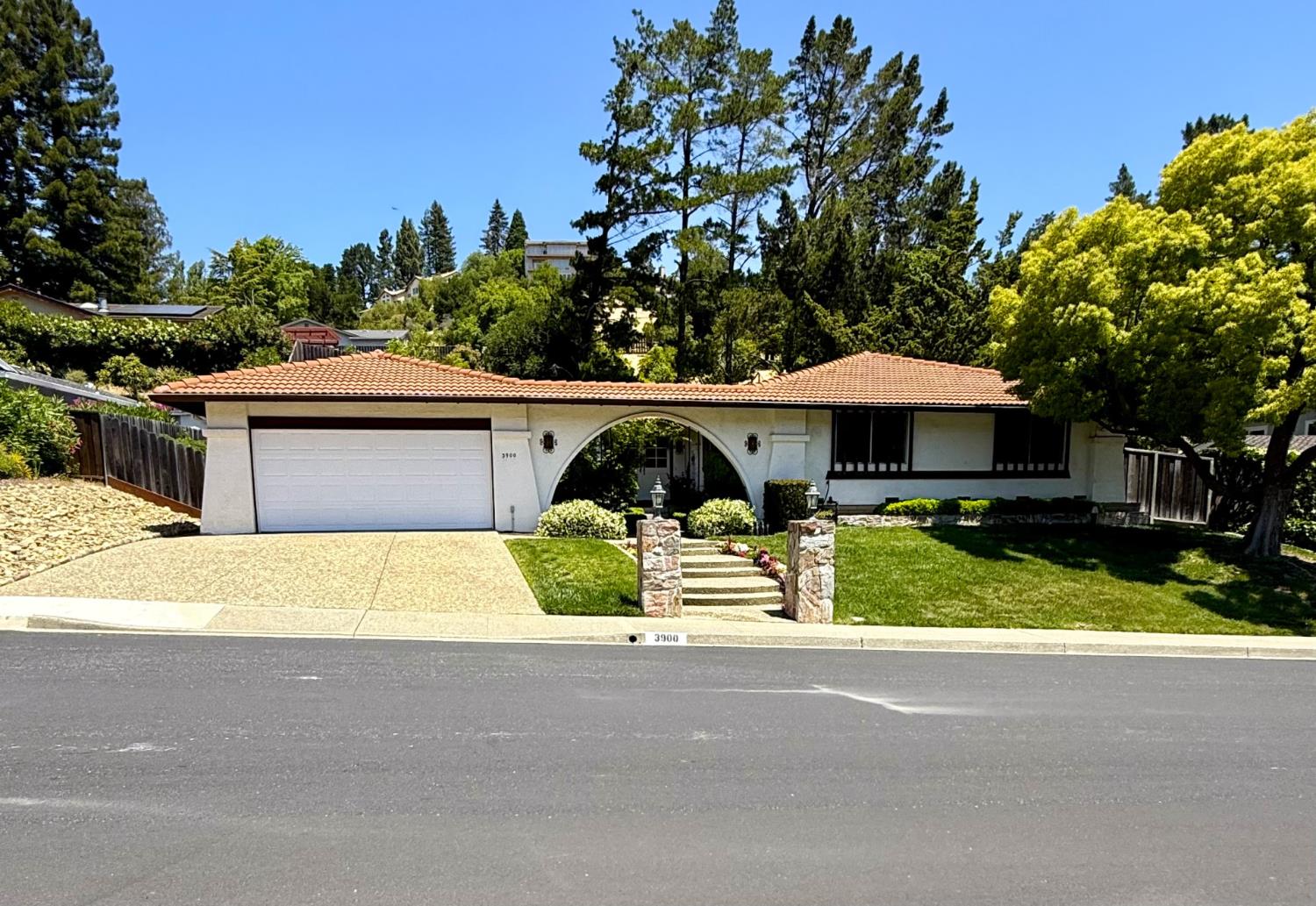Campolindo Drive, Moraga, California image 1
