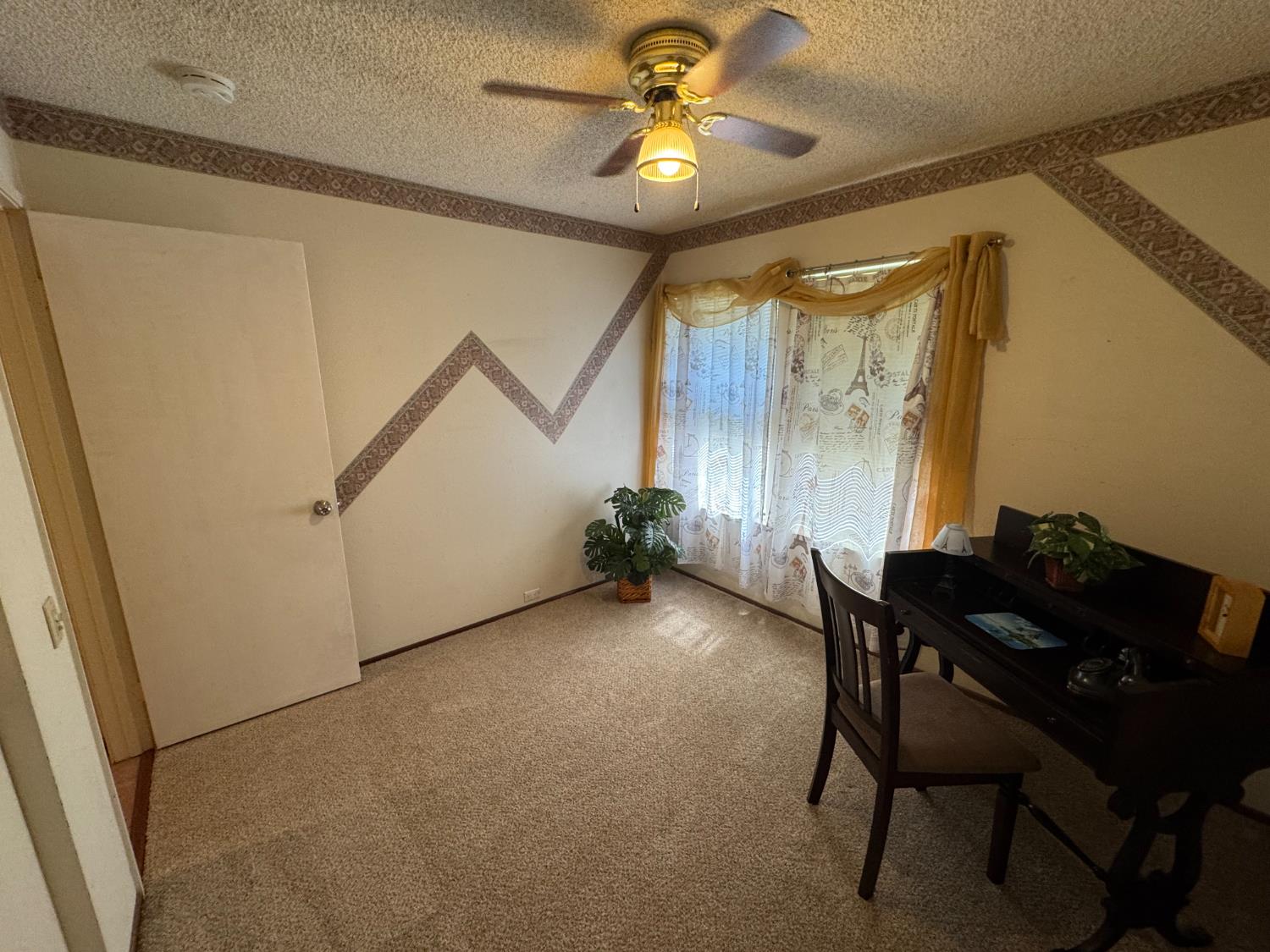 Oak Stream Court, Carmichael, California image 35
