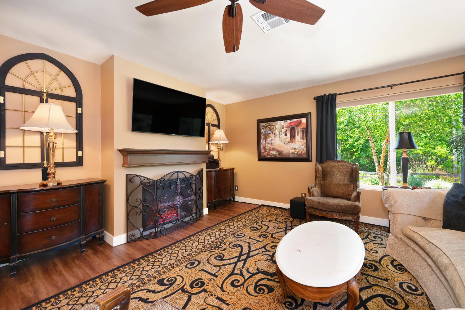 Mahala Drive, Carmichael, California image 11
