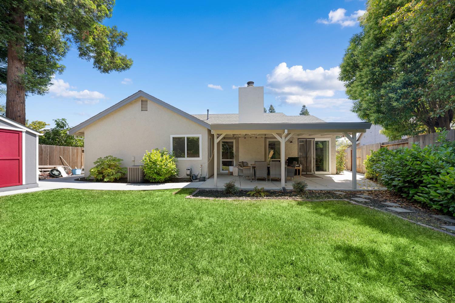 Mergansers Court, West Sacramento, California image 30
