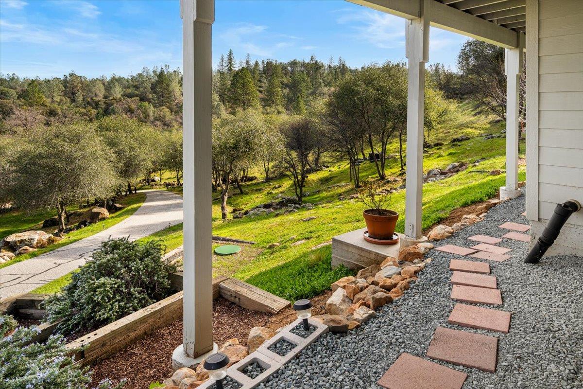17947 Piper Lane, Penn Valley, California image 27