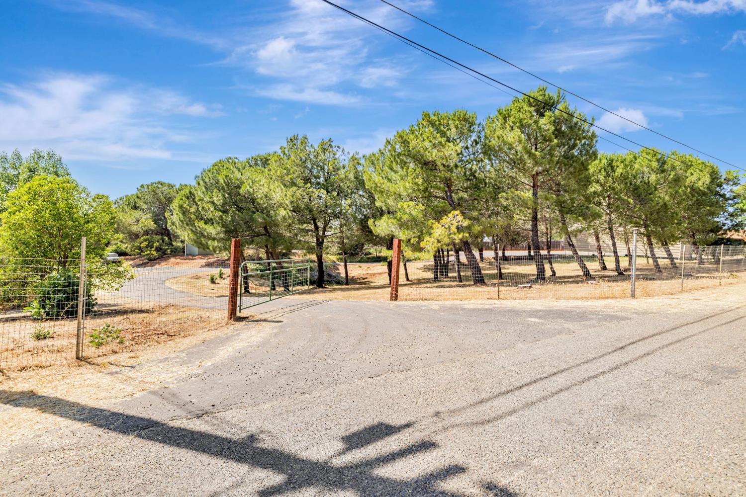 Benton Way, Shingle Springs, California image 37