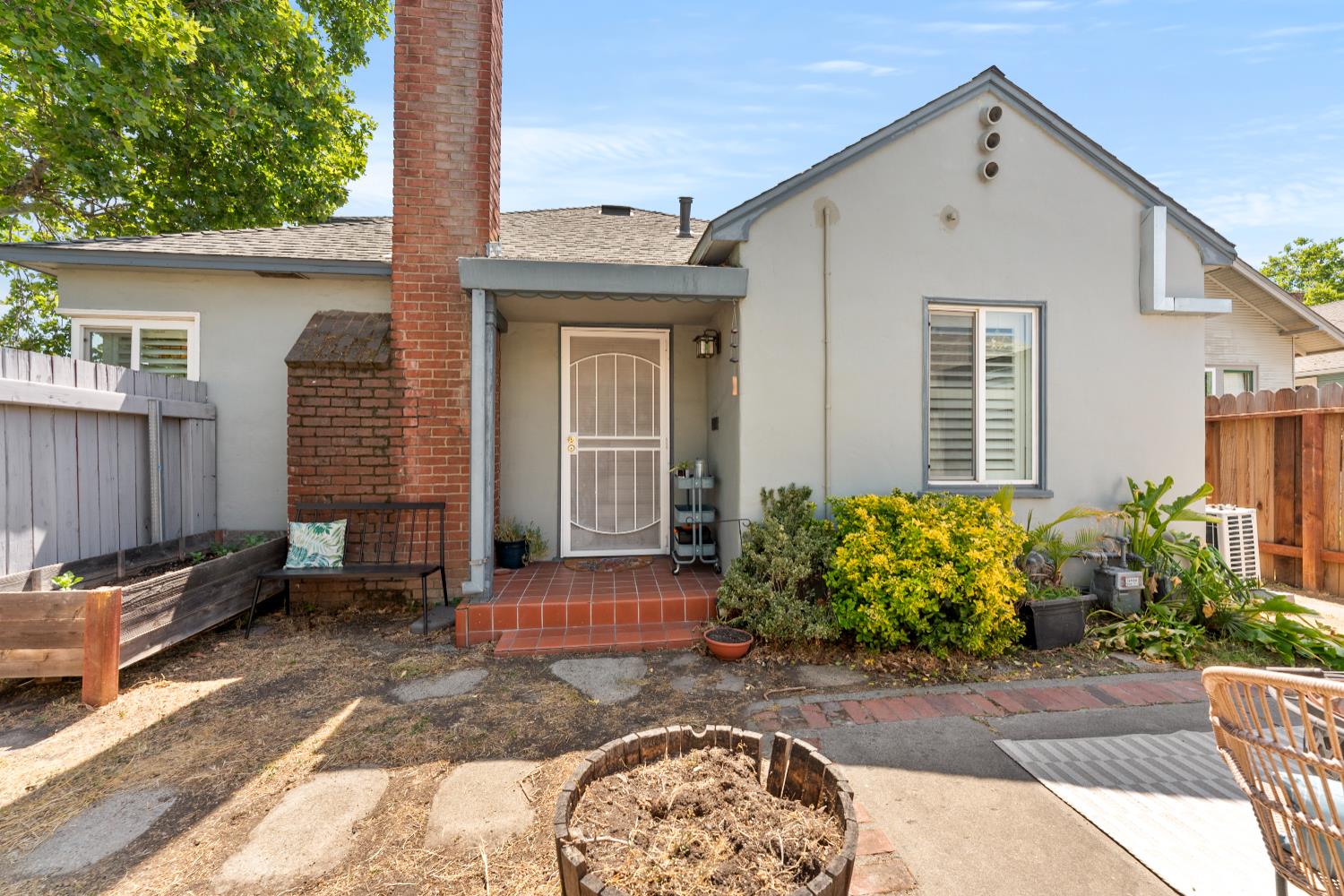27th Street, Sacramento, California image 17