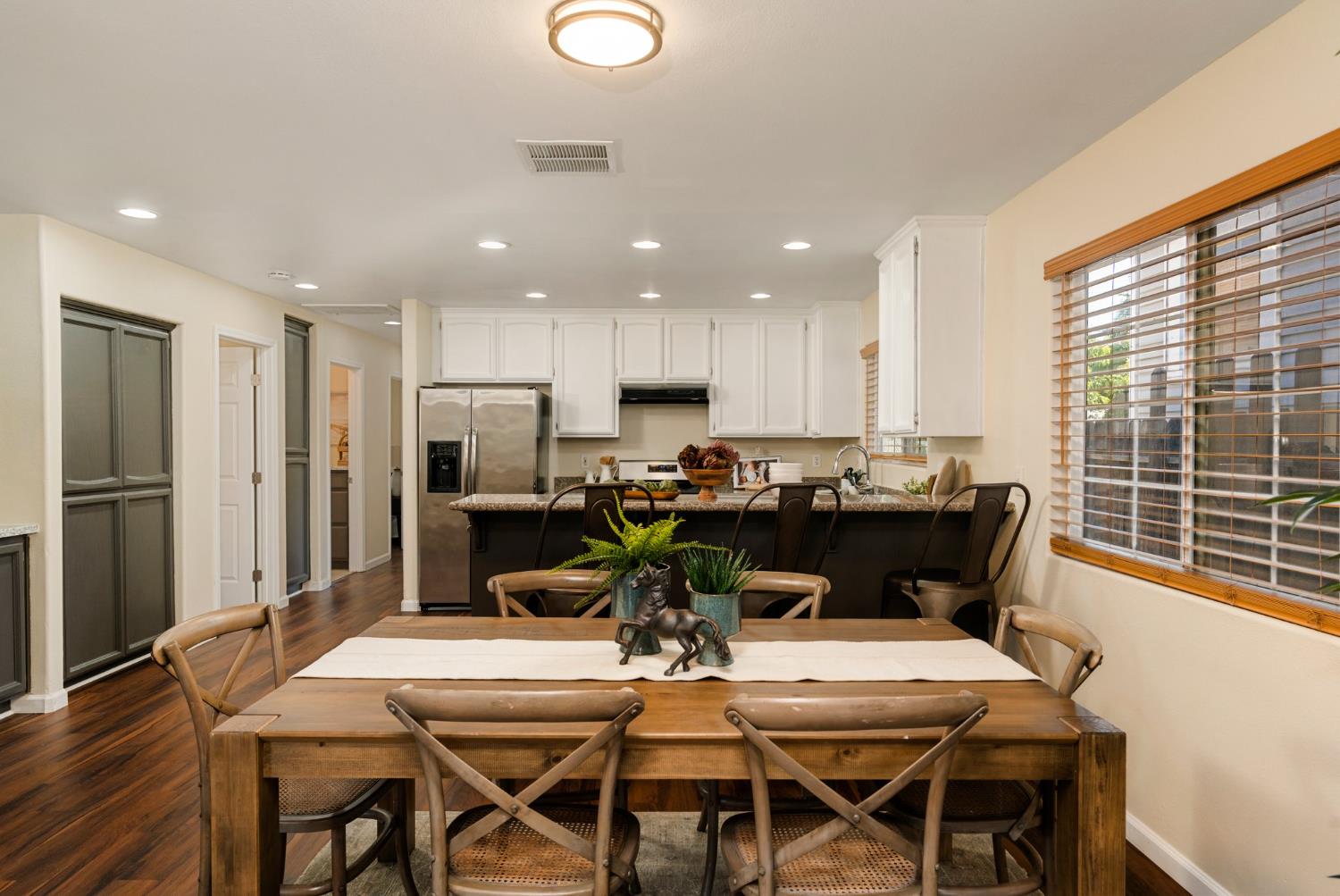 20th Avenue, Sacramento, California image 5
