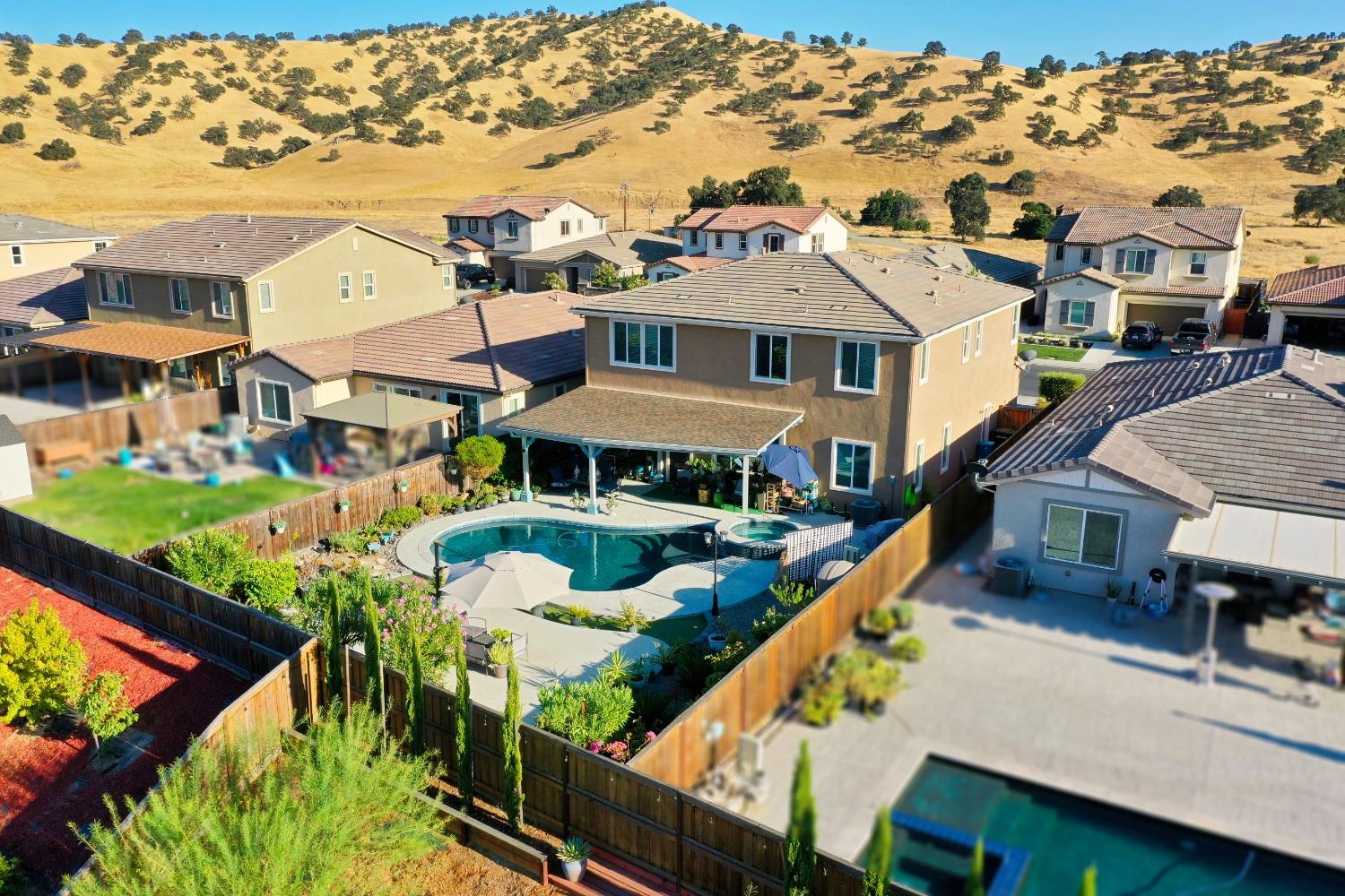 Cabernet Court, Patterson, California image 2