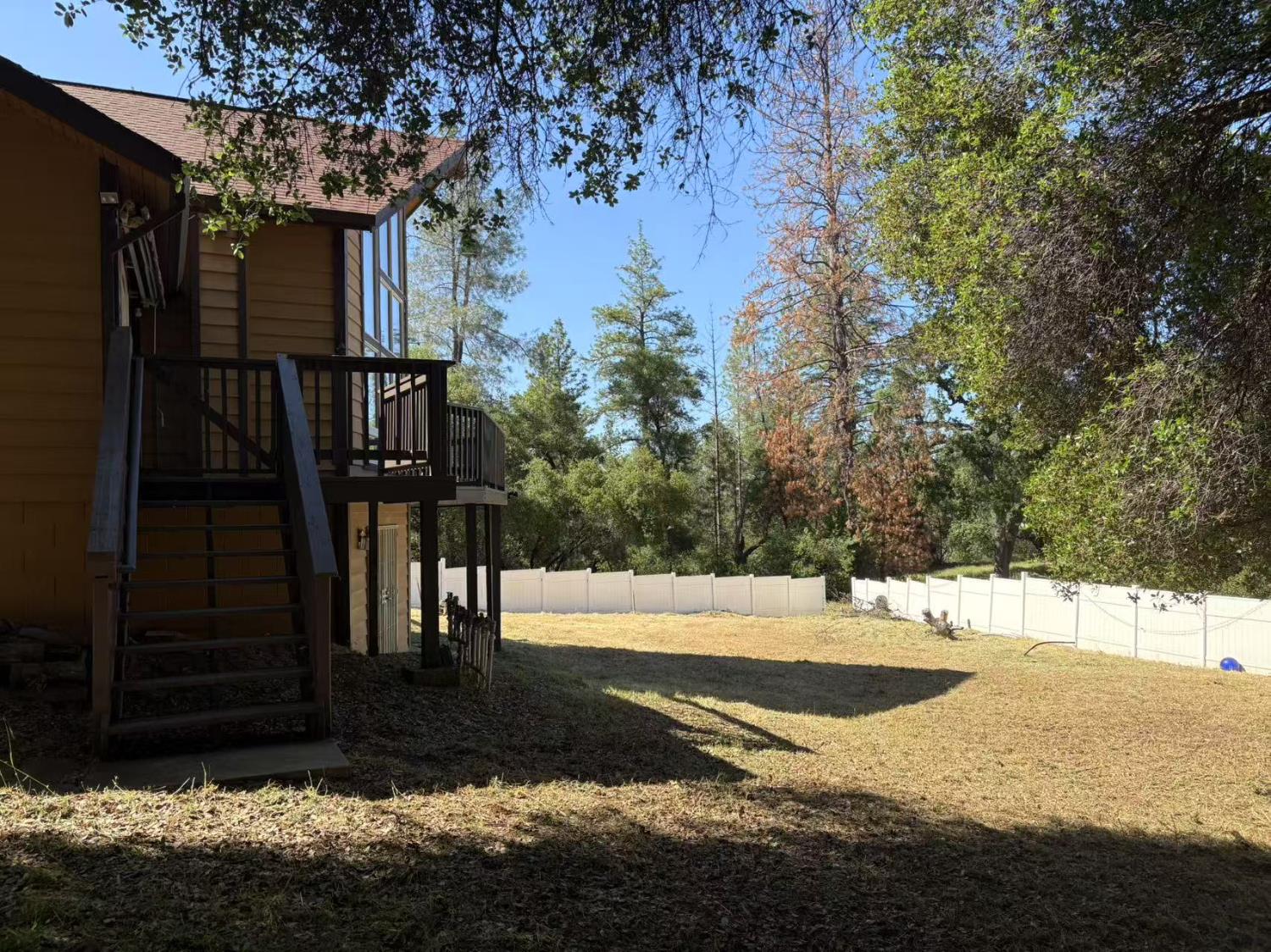 Van Pooka Court, Somerset, California image 18