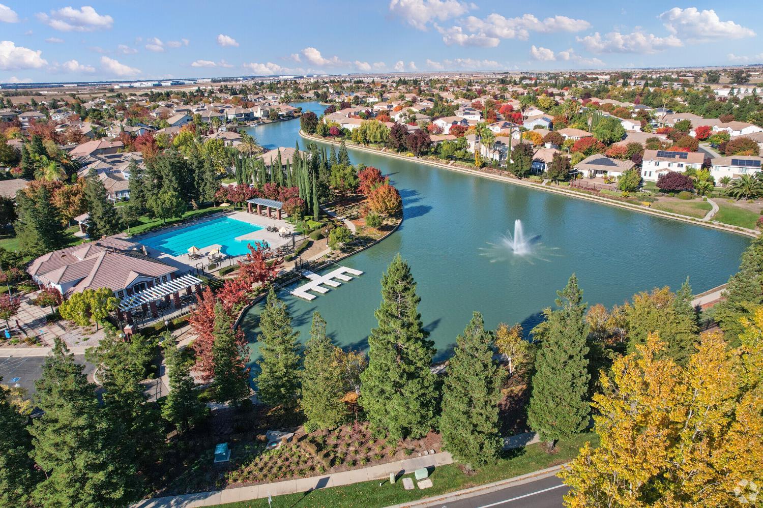 Anjou Circle, Sacramento, California image 49
