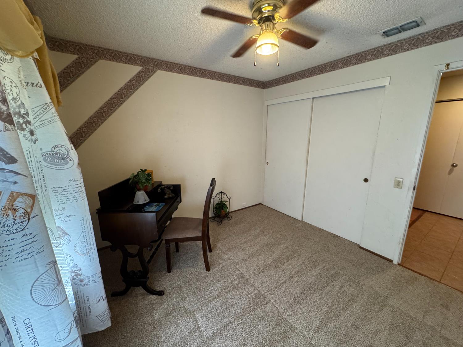 Oak Stream Court, Carmichael, California image 34
