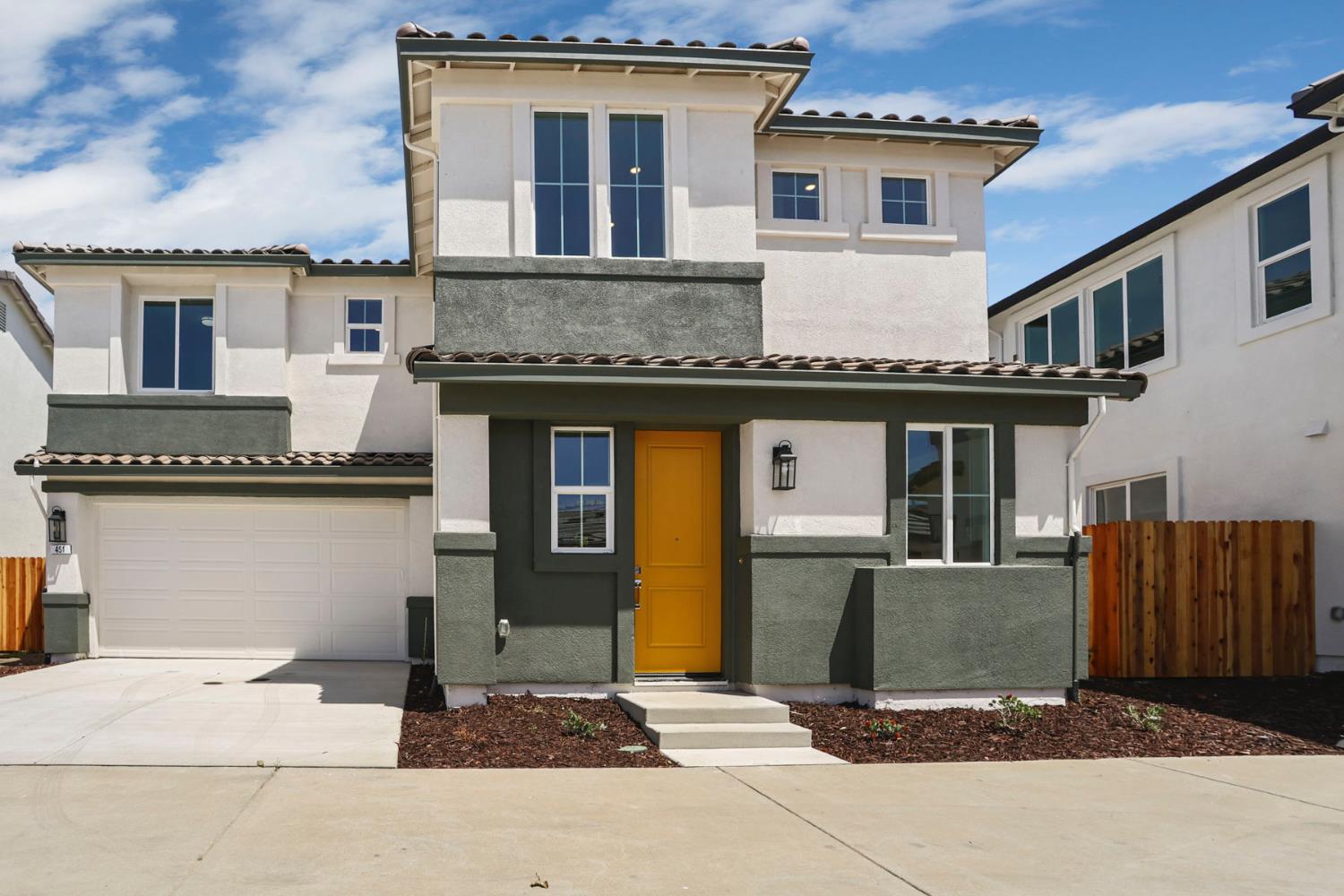 Caravaggio (lot 3) Circle, Sacramento, California image 4