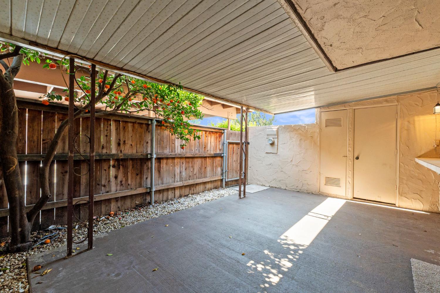Via Casitas, Carmichael, California image 21