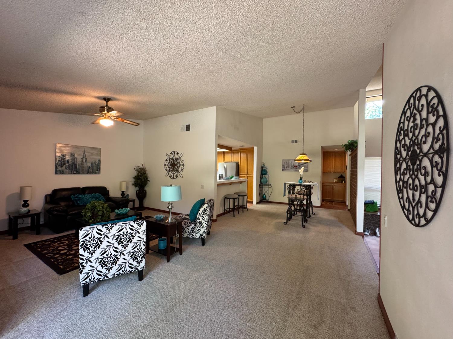 Oak Stream Court, Carmichael, California image 15