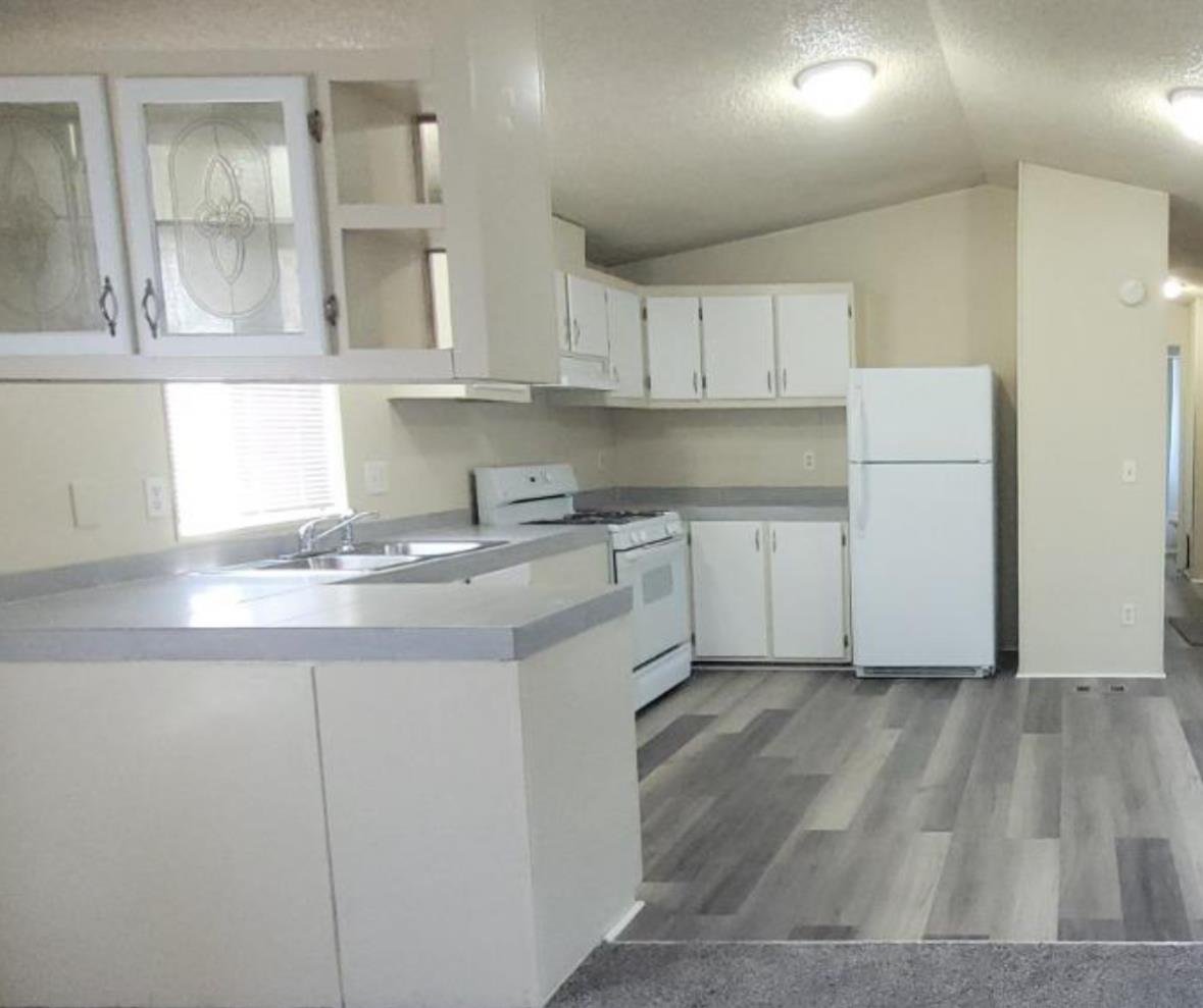 Detail Gallery Image 4 of 10 For 273 N Mercury St, Santa Nella,  CA 95322 - 3 Beds | 2 Baths