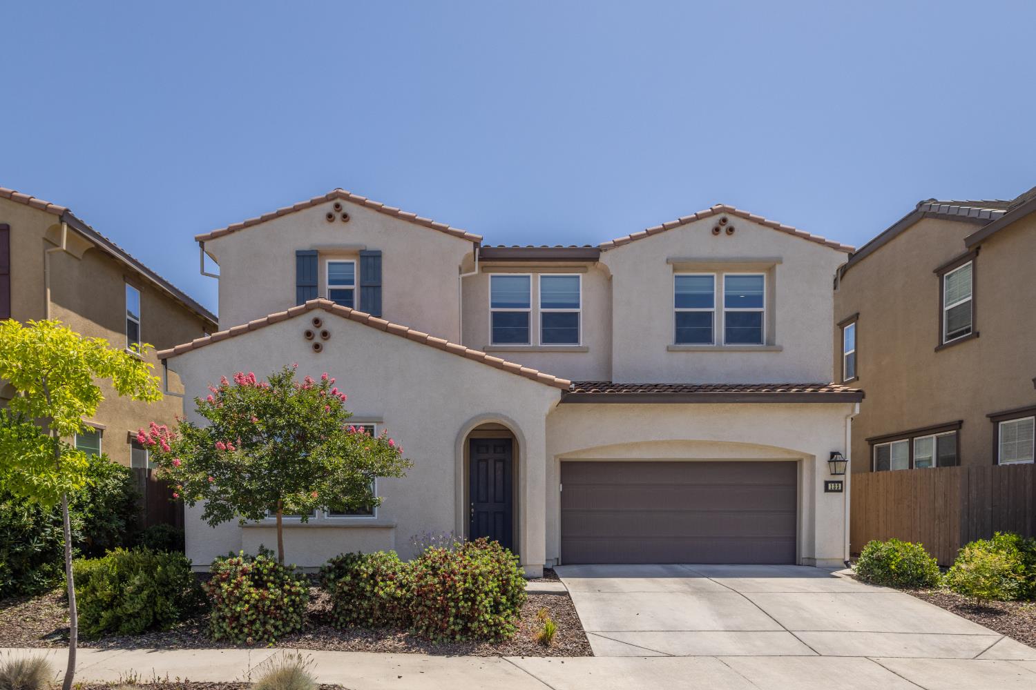 Lily Bay Circle, Sacramento, California image 6