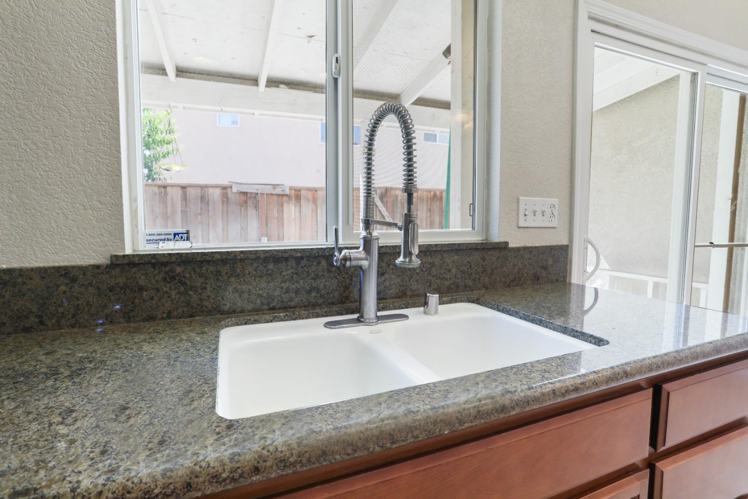 Summerwind Lane, Manteca, California image 13