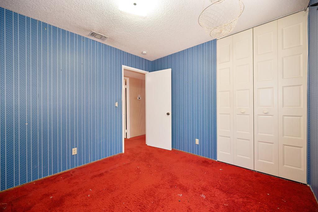 Mira Del Rio Way, Sacramento, California image 13