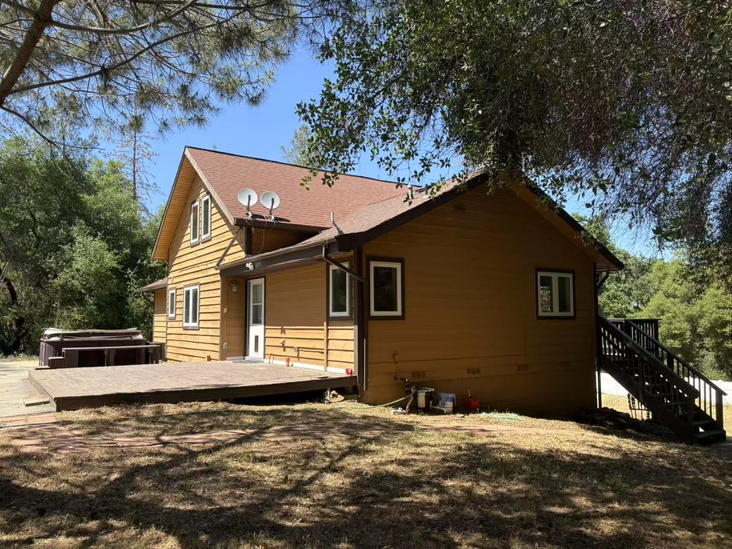 Van Pooka Court, Somerset, California image 13