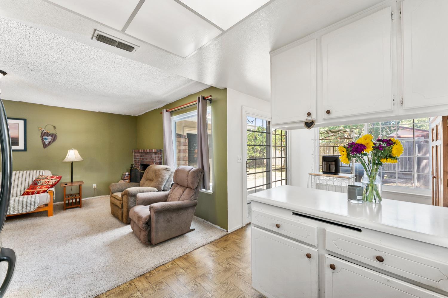 Corbin Way, Sacramento, California image 16