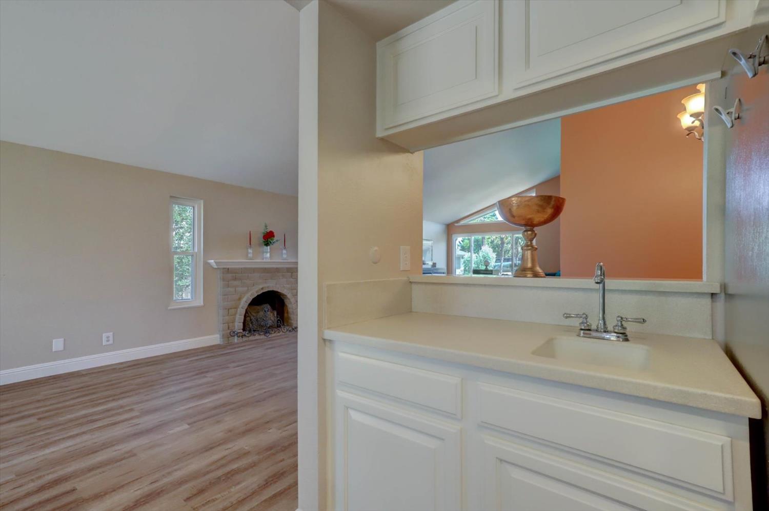 Chamise Court, Orangevale, California image 14