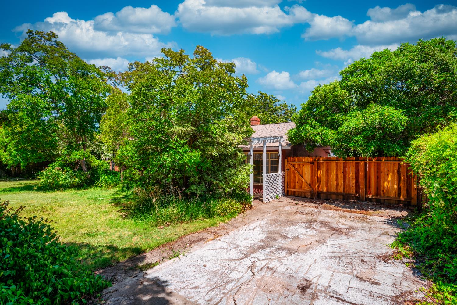 Meadowbrook Road, Sacramento, California image 19