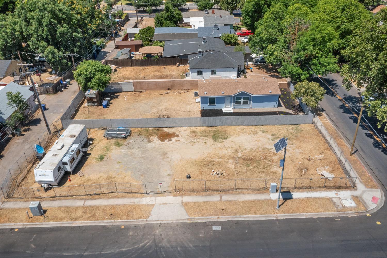 California Avenue, Modesto, California image 5