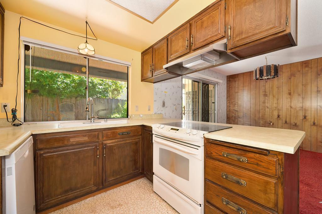 Mira Del Rio Way, Sacramento, California image 7