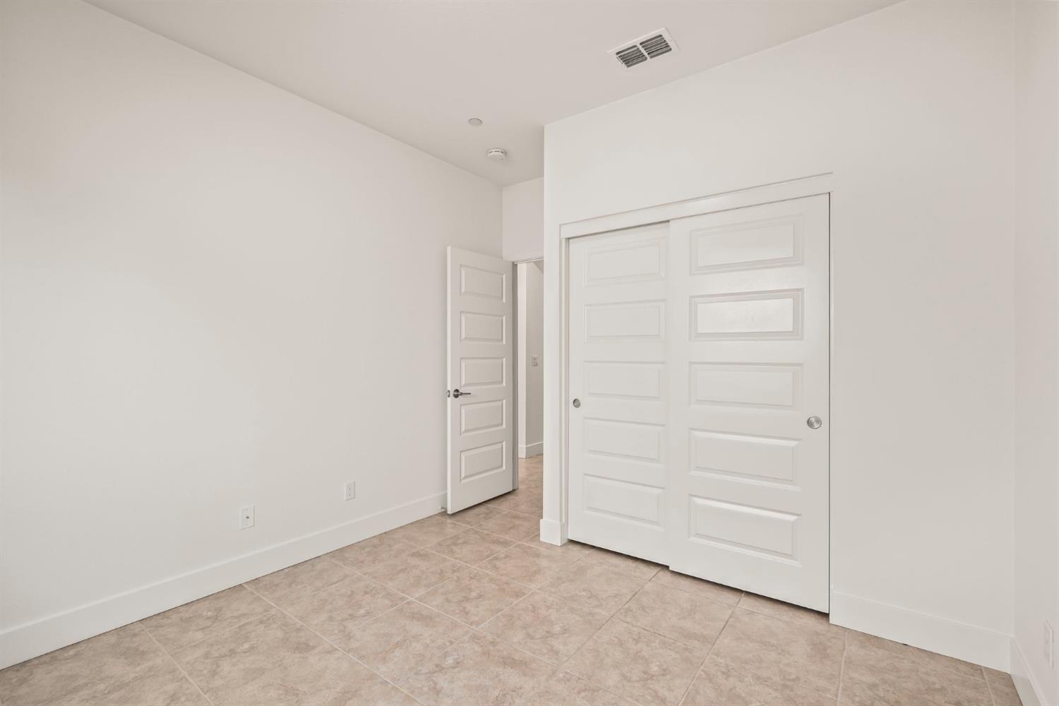 Cypress Grove Drive, Rancho Cordova, California image 34