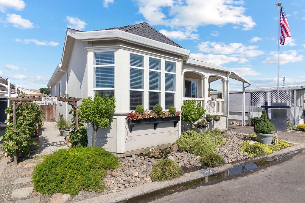 Detail Gallery Image 3 of 38 For 2505 Jackson Ave 149, Escalon,  CA 95320 - 3 Beds | 2 Baths