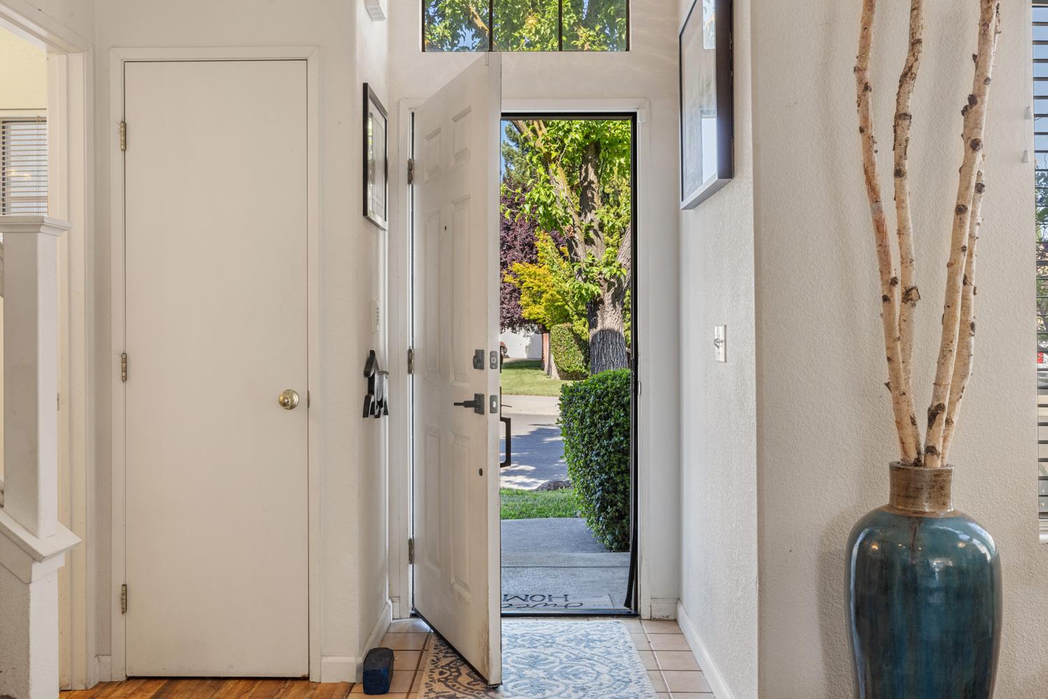 Hepburn Circle, Stockton, California image 6