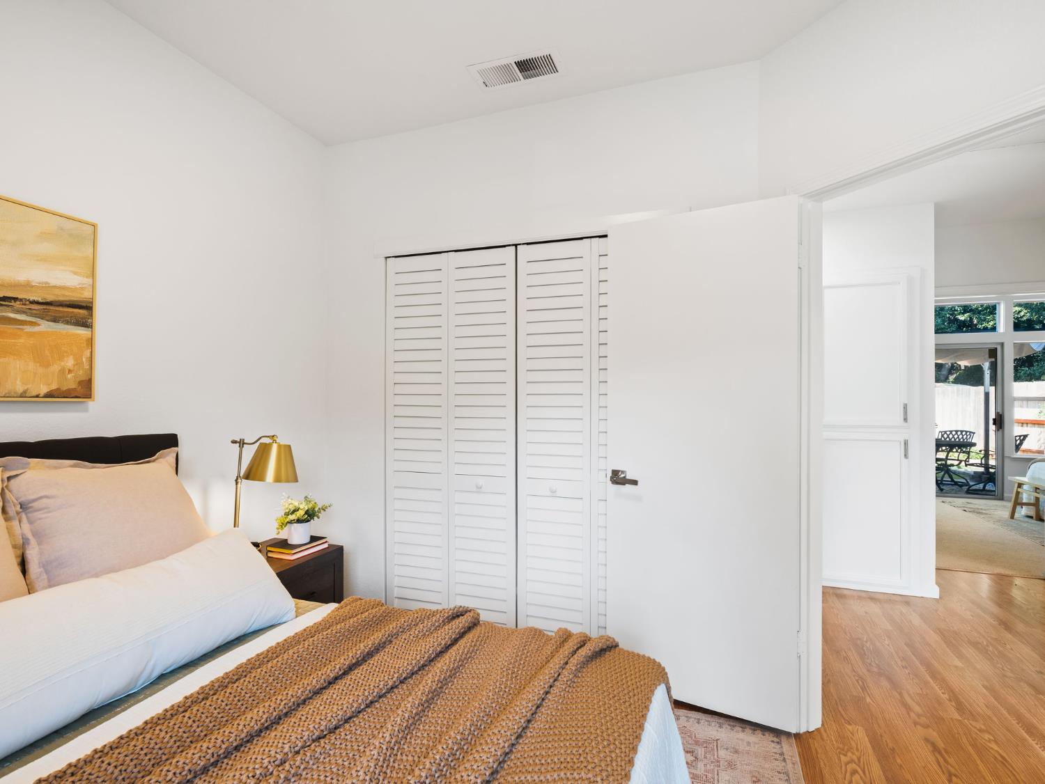 La Paloma Court, Davis, California image 31