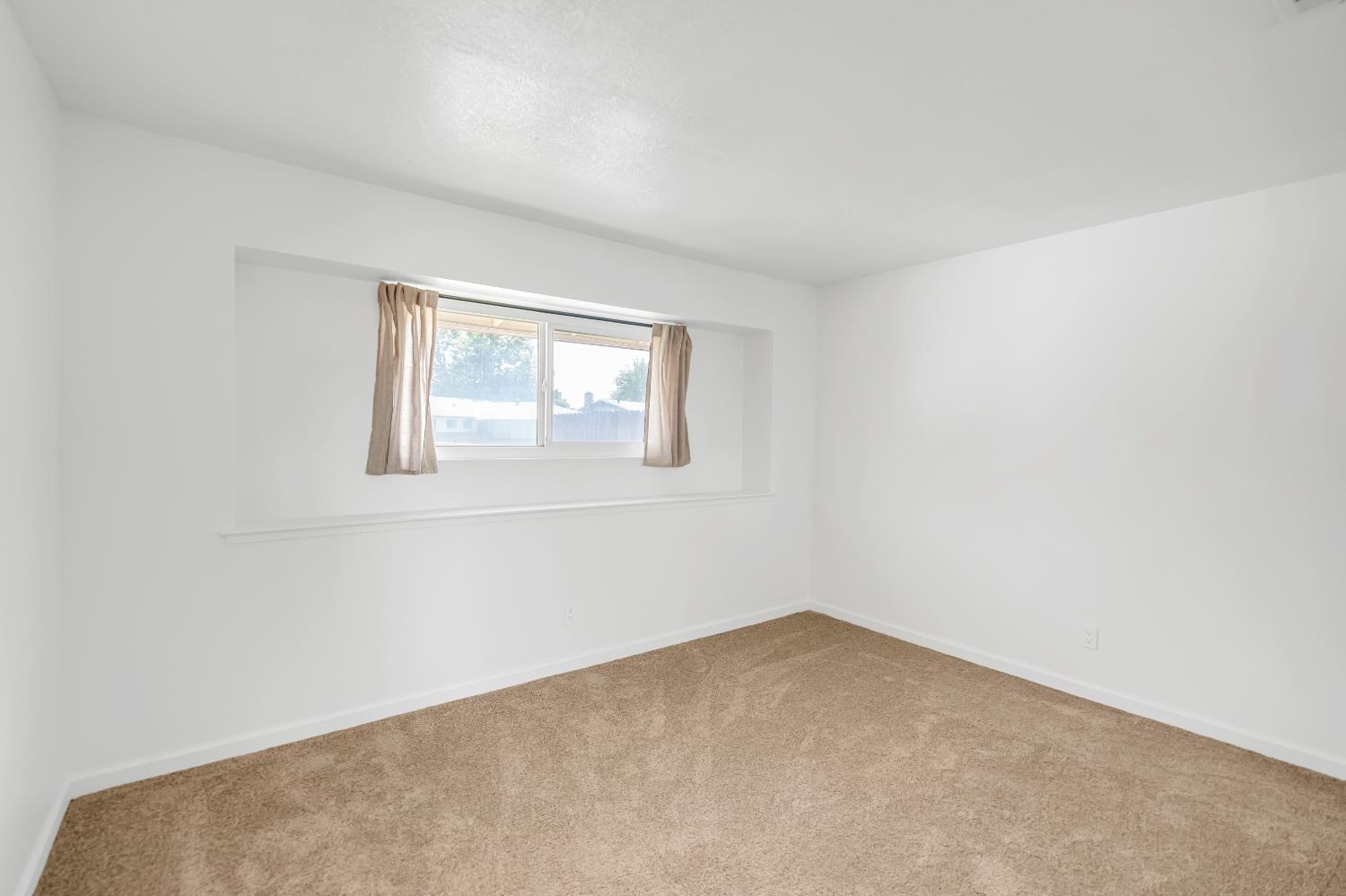 York Glen Way, Sacramento, California image 30