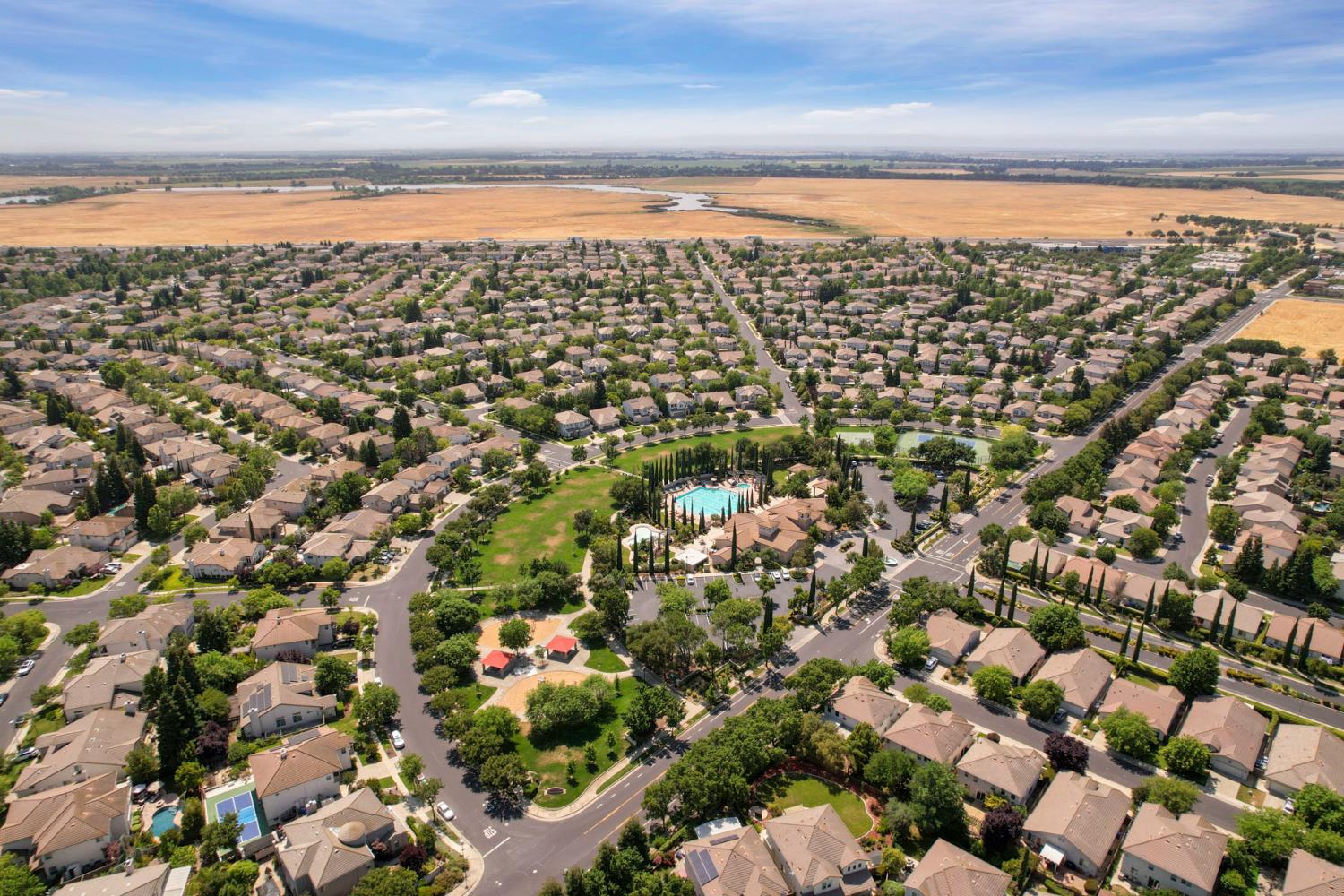 Nestling Circle, Elk Grove, California image 50