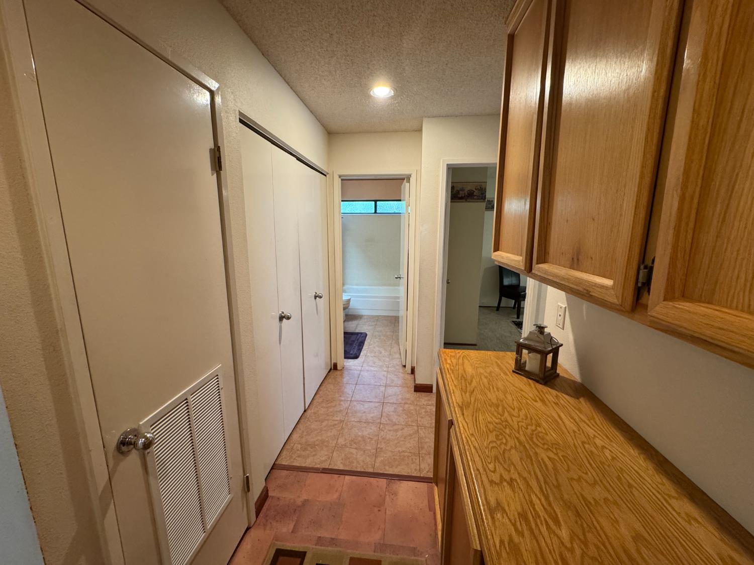 Oak Stream Court, Carmichael, California image 29
