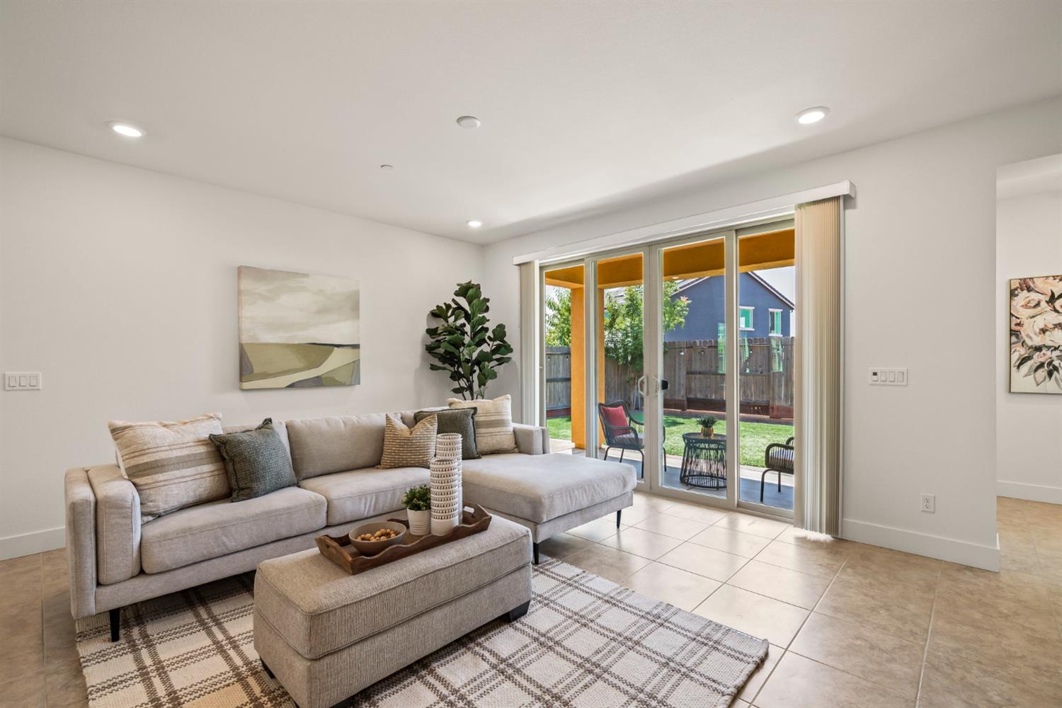 Cypress Grove Drive, Rancho Cordova, California image 16