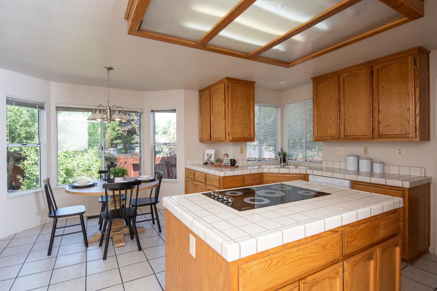 Birchwood Court, Tracy, California image 9