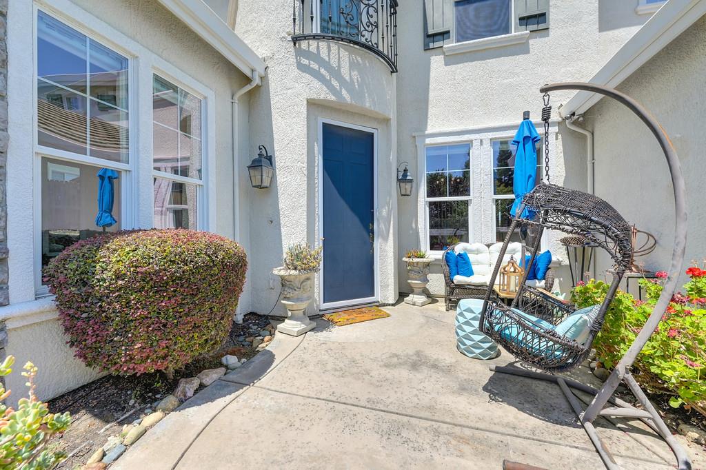 Belmar Court, Folsom, California image 5