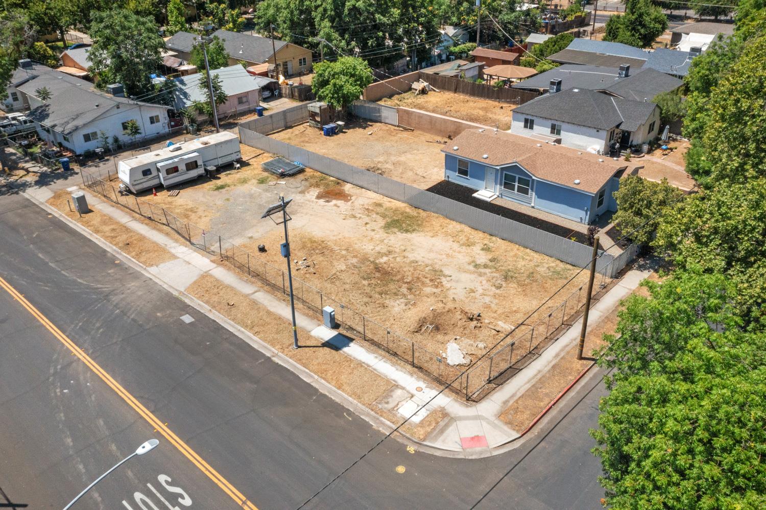 California Avenue, Modesto, California image 1