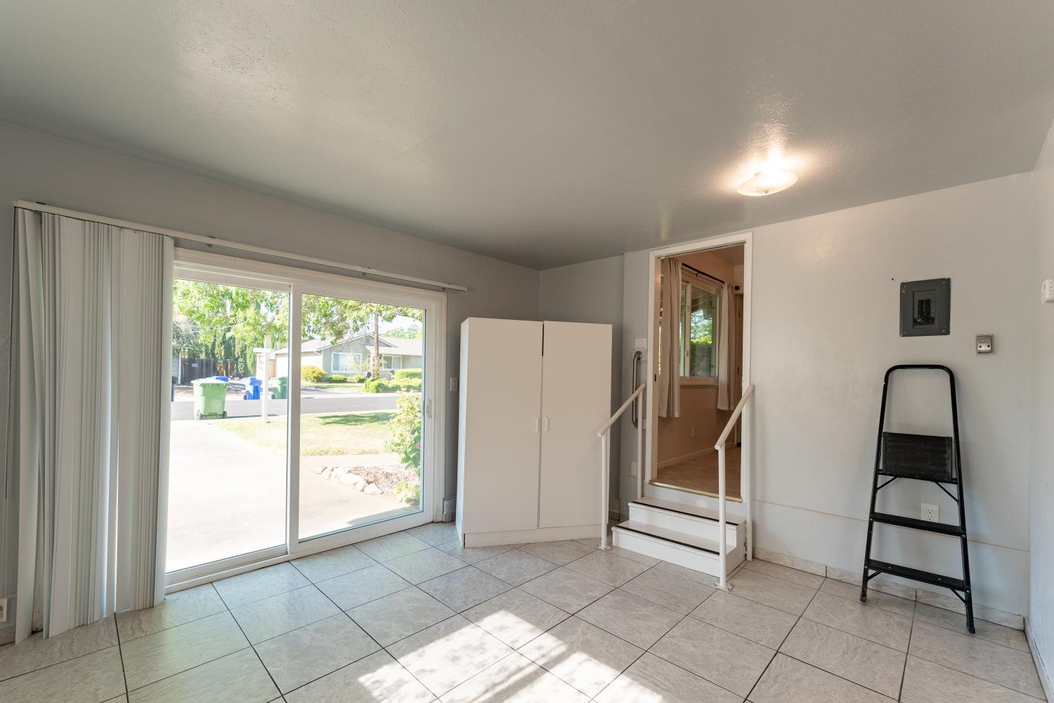 Locust Street, Elk Grove, California image 25