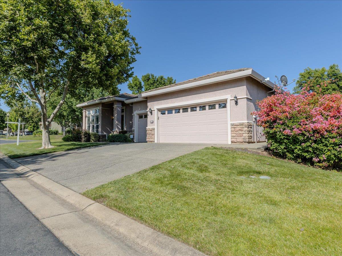 Tahoe Vista Drive, Rocklin, California image 2