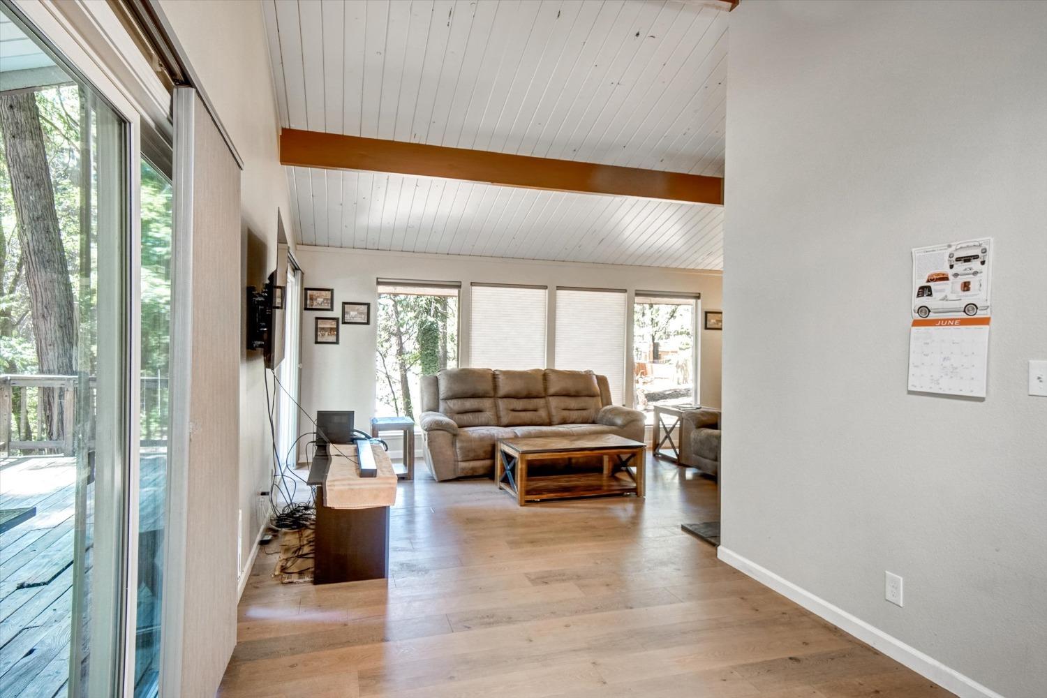Laurel Drive, Pollock Pines, California image 11