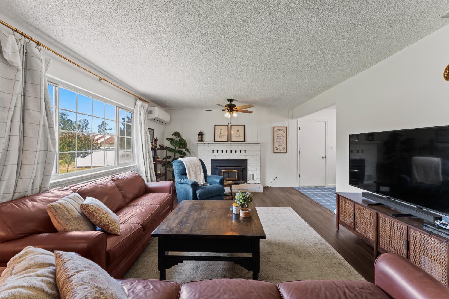 Lost Horizon Drive, Oroville, California image 9