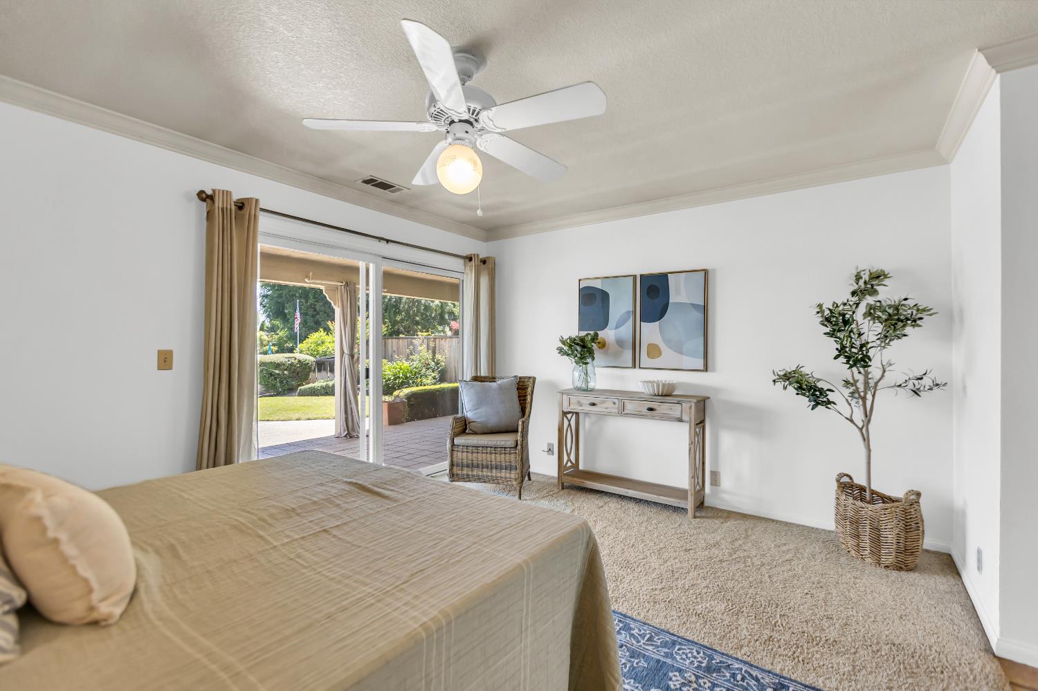 S Mills Avenue, Lodi, California image 32