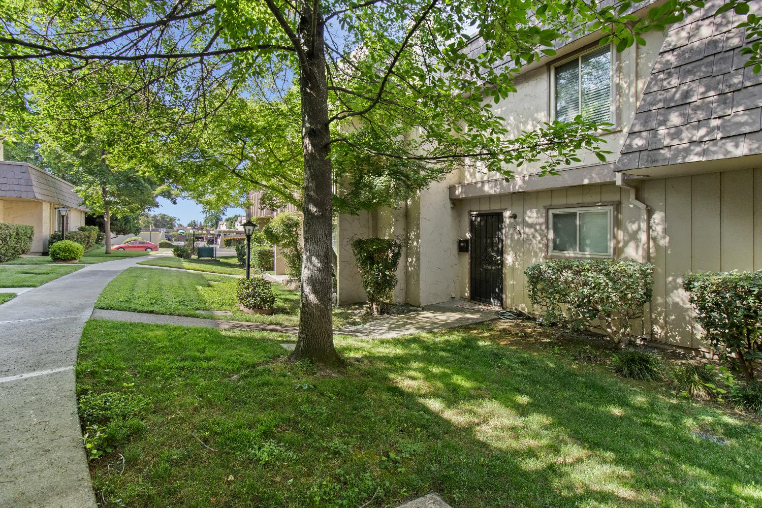 Via Casitas, Carmichael, California image 39